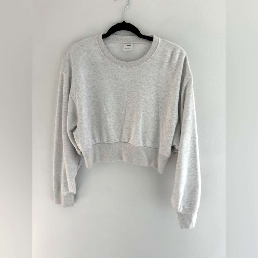 Aritzia Tna Airy Af Gray Pullover Half Sweater sz Medium